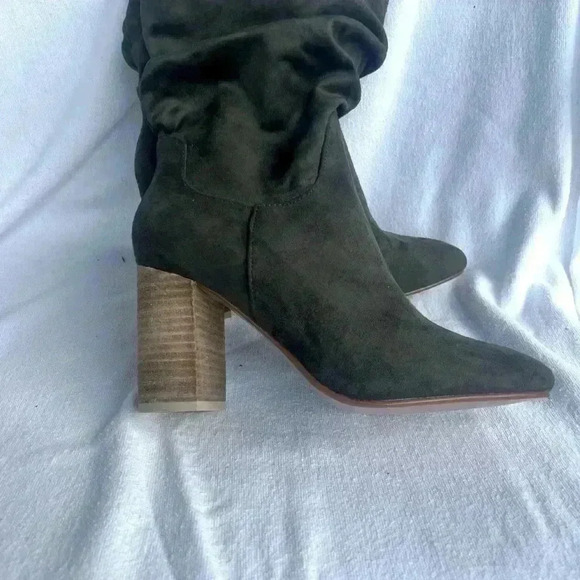CCOCCI Darby Army Green Suede Heeled Slouch Boot Size 8 . Never worn. - Picture 3 of 11